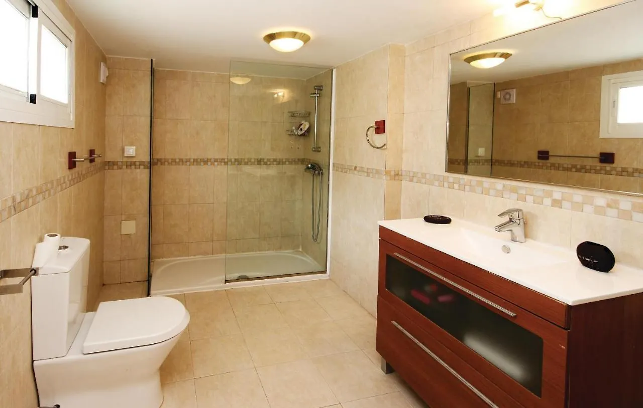 Nice Home In Las Farolas With Kitchen El Faro Vakantiehuis
